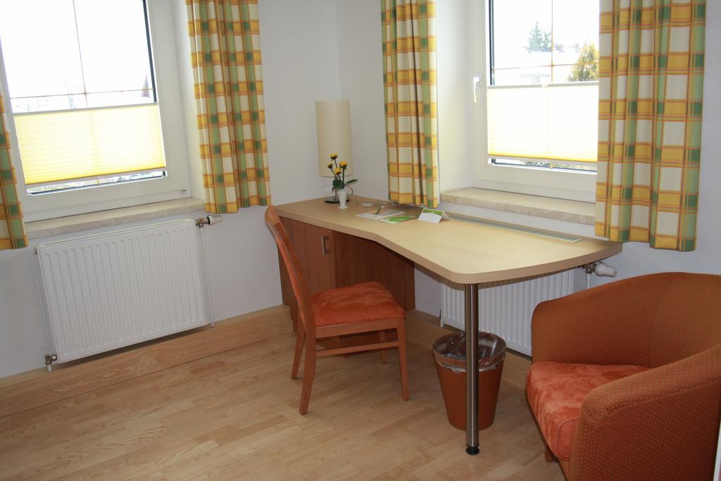 Hotel Sonnenhof Timelkam Exterior photo